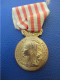 Médaille Ancienne / France / Société Nationale D'encouragement Au Bien / Vers 1890-1910    MED459 - Frankrijk