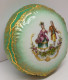 -JOLIE BOITE BONBONNIERE PORCELAINE LIMOGES Verte & Dorures Marquis Marquise     E - Limoges (FRA)