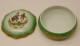 Delcampe - -JOLIE BOITE BONBONNIERE PORCELAINE LIMOGES Verte & Dorures Marquis Marquise     E - Limoges (FRA)