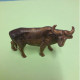 JOUET . FIGURINE . ANIMAUX . " VACHE " . CADEAUX LESSIVE OMO - Réf. N°42J - - Other & Unclassified