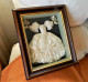 MINIATURE Framed Cream Taffeta And Lace Wedding Dress Collectible - 32 Cm X 26 Cm - Andere & Zonder Classificatie