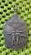 Medaille : 25 Km , K.L.M Pinksterwandeltocht 1951., Medal Award KLM - Foto's  For Condition.(Originalscan !!) - Professionali/Di Società