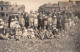 80-MER-LES-BAINS- CARTE PHOTO- GROUPE DE PERSONNE SUR LA PLAGE - Mers Les Bains