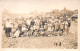 80-MER-LES-BAINS- CARTE PHOTO- GROUPE DE PERSONNES SUR LA PLAGE - Mers Les Bains