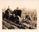 ¤¤   -   Lot De 2 Clichés  -  Tracteur Et Défricheuse à Bras Au CANADA En 1937  -  Voir Description     -   ¤¤ - Traktoren