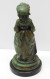 Delcampe - -JOLIE STATUETTE BRONZE A PATINE VERTE PETITE FILLE AUX OEUFS Dans Son Tablier  E - Bronzes