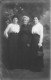 Montsoult                91         Femme âgée Et 2 Jeunes Femmes      - Carte Photo -           (voir Scan) - Sonstige & Ohne Zuordnung