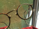 Delcampe - Lunettes De Lecture Vintage-lorgnon-lorgnettes-binocle-Binocles Lunette+étui Métal-portées Par Soldat Guerre 14/18-WWII - Glasses