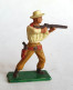 FIGURINE STARLUX COWBOY Tireur FUSIL DEBOUT CHEMISE JAUNE - SERIE ORDINAIRE 1957 Réf 121 - à Partir De 1957 (2) - Starlux