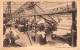 METIERS - Carderie - La Fabrication Des Tissus - Carte Postale Ancienne - Sonstige & Ohne Zuordnung