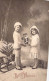 NOUVEL AN - Enfant - Sabots - Vêtements De Laine - Luge -  Carte Postale Ancienne - Neujahr