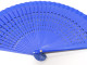 Delcampe - -ANCIEN EVENTAIL BOIS & TISSU BLEU & Trousse Marquée DAYLUS UBRIQUE Collection   E - Fans