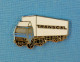 1 PIN'S //  ** TRANSPORTS / TRANSCAL SA / CORMELLES-LE-ROYAL (14) ** - Transports