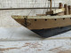 Delcampe - Ancienne Maquette Navire Marine Militaire Contre-Torpilleur Tigre Art Populaire - Boats