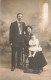 COUPLE - Un Couple Avec Leur Enfant - Carte Postale Ancienne - Couples