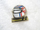 PIN'S    RENAULT  F 1  CASQUE NIGEL MANSELL - F1