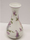 Delcampe - - JOLI VASE PORCELAINE De LIMOGES à Décor De FLEURS De LILAS PARME & BLANC   E - Limoges (FRA)