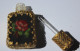 Flacon à Sel  Parfum Miniature Broderie Verre Métal Second Empire 19eme 19 Siècle 3,3 Cm Maison De Poupée Poupées - Andere & Zonder Classificatie