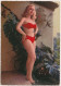 CARTE POSTALE DES ANNEES 50/60 PHOTO ORIGINALE COULEUR DENTELEE JULIE NEWMAR JEUNE FEMME PIN UP SEXY ET EROTIC - Pin-Ups