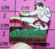 1518c Pin's Pins / Beau Et Rare / SPORTS / 1992 GRENADE CHAMPIONNAT DU MONDE JUDO KARATE FLEURY MICHON - Judo