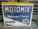 Rare Ancienne Enseigne Publicitaire Tôle & Papier Motomix Mélange 2 Temps En Vente Ici - Gas, Garage, Oil