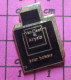 119 Pin's Pins / Beau Et Rare & TB état / PARFUMS / FLACON DE PARFUM VAN CLEEF & ARPELS POUR HOMME - Parfums