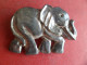 Vieille Broche Métal Argenté Animal Elephant - Signé JACKY De G - Paris - Brooches