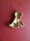 Pendentif Animal : Chien Caniche Doré Avec Strass - Pendants