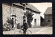 Carte Photo à Identifier D'une Cour De Ferme, Un Homme Sur Son Vélo En Tenue De Dimanche (Environ Dinard Ou Pleurtuit ?) - Genealogía