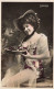 CARTE PHOTO - Portrait - Femme Sous-vêtement Tenant Un Panier De Fruit - Colorisé - Carte Postale Ancienne - Photographie