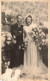 CARTE PHOTO - Noces - Portrait D'un Couple -  Des Jeunes Mariés - Bouquets De Fleurs  - Carte Postale Ancienne - Matrimonios