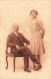 CARTE PHOTO - Portrait - Un Homme Et Son épouse - Carte Postale Ancienne - Photographie