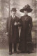 CARTE PHOTO - Portrait - Un Homme Et Son épouse - Carte Postale Ancienne - Photographie