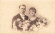 CARTE PHOTO - Couple - Femme Entouré De Fleurs - Dos Non Divisé - Carte Postale Ancienne - Couples