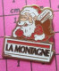 516c Pin's Pins / Beau Et Rare / NOEL / PERE NOEL JOURNAL LA MONTAGNE PRESSE ECRITE - Navidad