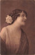 CARTE PHOTO - Portrait D'une Femme Avec Une Rose Dans Les Cheveux - Carte Postale Ancienne - Photographie