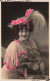 FANTAISIE - Femme - Miss Forgeth - Jeune Femme Avec Un Bébé Tigre Dans Les Bras - Colorisé -  Carte Postale Ancienne - Frauen