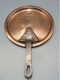 Delcampe - -ANCIEN COUVERCLE DE CASSEROLE CUIVRE POIGNEE Fer LEWIS & CONGER NEW YORK   E - Cobre