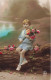 ENFANT - Un Petit Garçon Tenant Des Fleurs - Colorisé -  Carte Postale Ancienne - Abbildungen