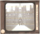 Delcampe - Angleterre - LONDRES - LONDON - Plaque De Verre Ancienne (vers 1905) - CHÂTEAU De HAMPTON COURT - Castle - Hampton Court