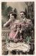 COUPLE - Doux Baisers D'Amitiés -  Colorisé - Carte Postale Ancienne - Paare