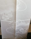 Delcampe - Écharpe En Soie Blanche Richement Décorée En Provenance De Chine (Shanghai Arts And Crafts Sales, 1991) - Scarves