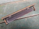 Delcampe - Ancienne Trappe De Porte Entrée De Boite Aux Lettres En Laiton - Outils Anciens
