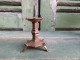 Ancien Petit Bougeoir Pique Cierge Haute Époque Bronze - Candelabri E Candelieri