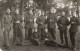 MILITARIA - Régiments - Des Soldats Dans La Forêt - Ca Ne Durera Pas Toujours - Carte Postale Ancienne - Regimente