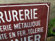 Delcampe - Ancienne Plaque Émaillée Serrurerie, Menuiserie, Charpente Métallique H. Minier Le Mans. - Plaques émaillées (après 1960)