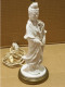 Delcampe - JOLI PIED De LAMPE ANCIEN DEESSE GUANYIN En PORCELAINE BLANCHE Fleur Lotus    E - Luminaires & Lustres