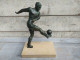 Delcampe - Statue Trophée Sport Foot Football 1930 Art Déco - Metal