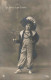 ENFANTS -  La Petite Jupe-culotte - Photographie -  Carte Postale Ancienne - Portraits