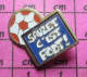 910D  Pin's Pins / Beau Et Rare / SPORTS / SAUZET C'EST FOOT CLUB FOOTBALL DROME LOT GARD ? - Judo